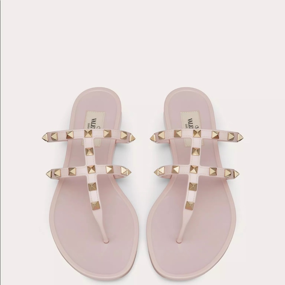 Valentino Rockstud Flat Rubber Sandal in Water Rose